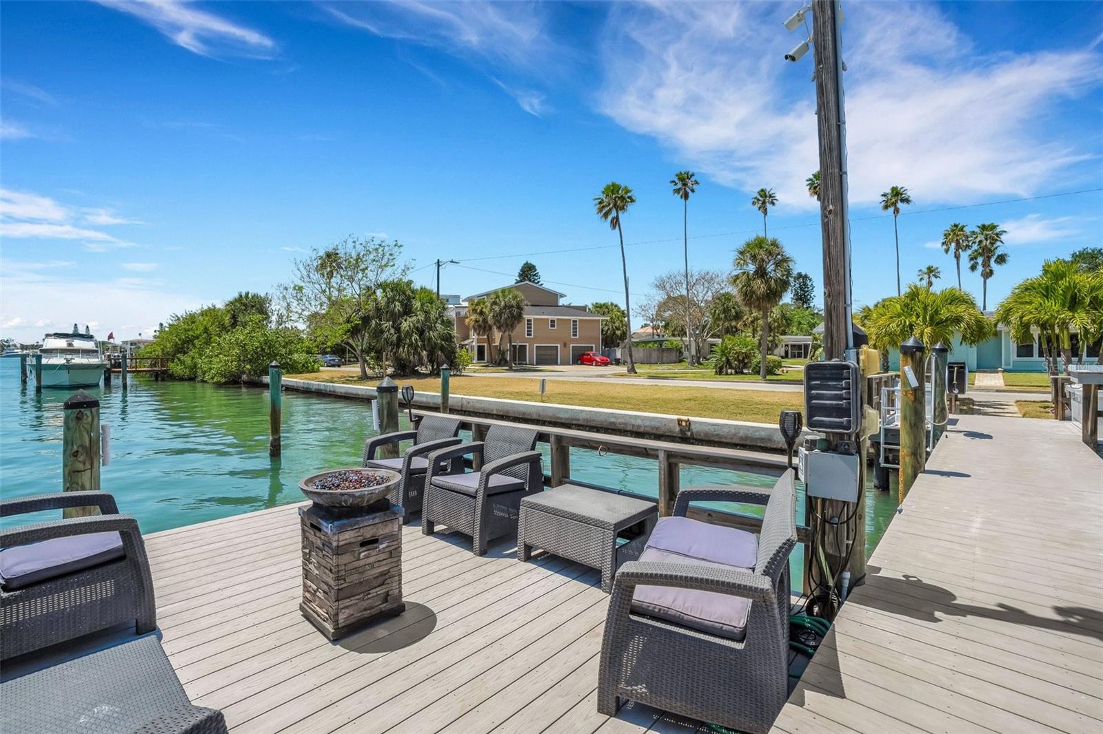 Extra Large, multi level deck to optimize your viewing of dolphins, manatees and you can even fish right off the dock.  Make from Trex Composite Decking for minimal maintenance and extended life (unlike regular wood)
