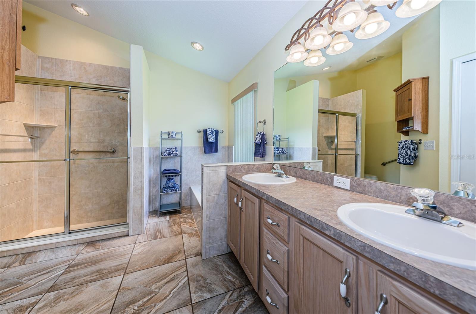 Double sinks in the master suite