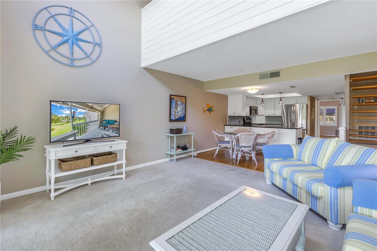 Open floorplan, a  loft overlooks the living room