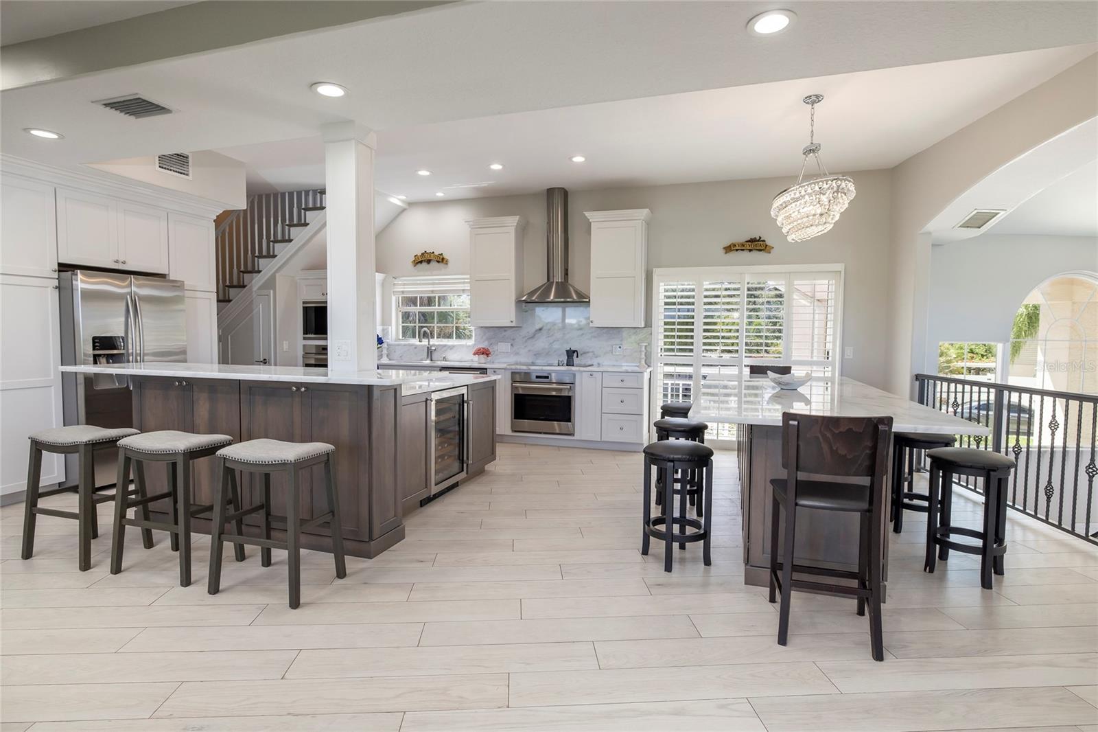 Huge Kitchen with plenty of room to entertain