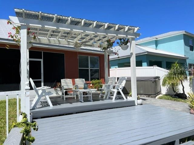 Pergola right side-Virtually staged