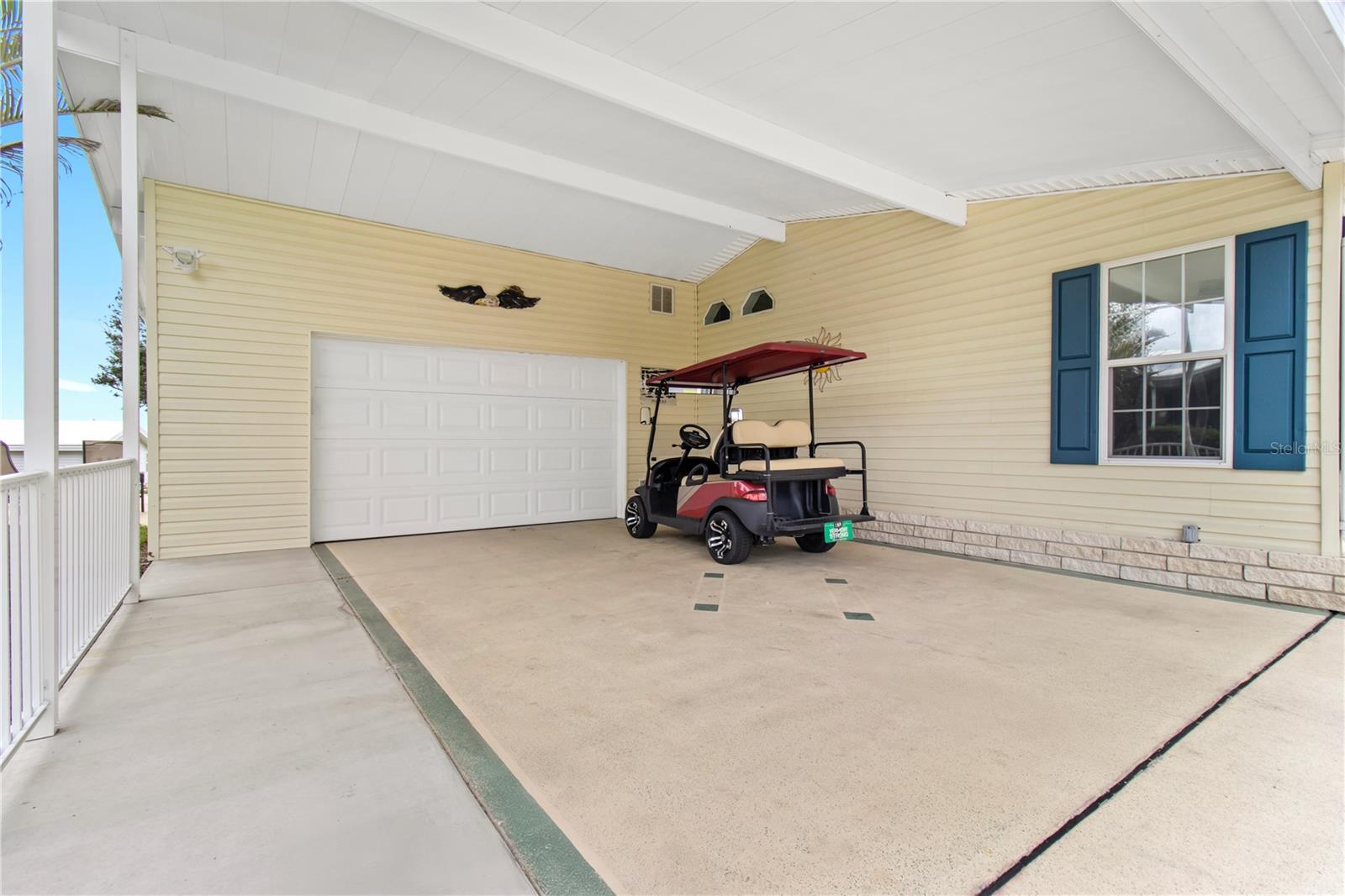 Large carport.