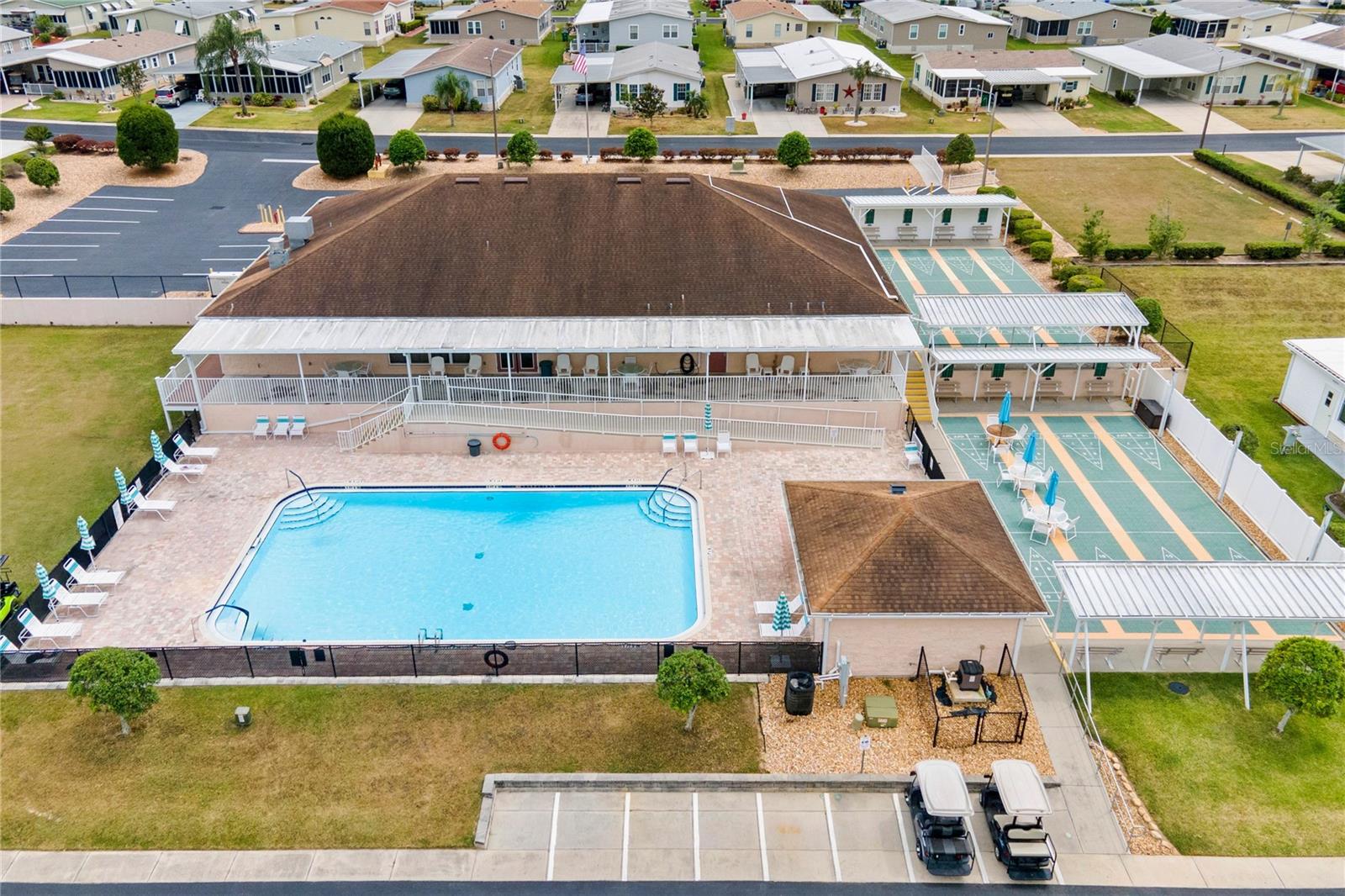 Community clubhouse & amenities.