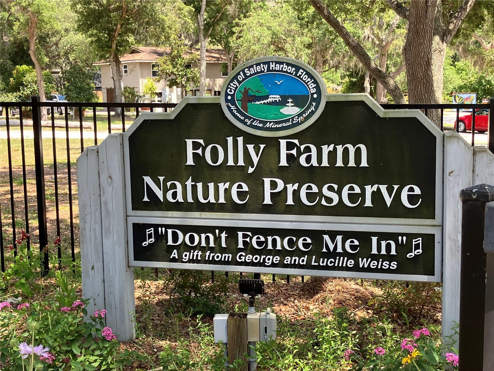 Folly Farm Nature Preserve a 5 minute walk away