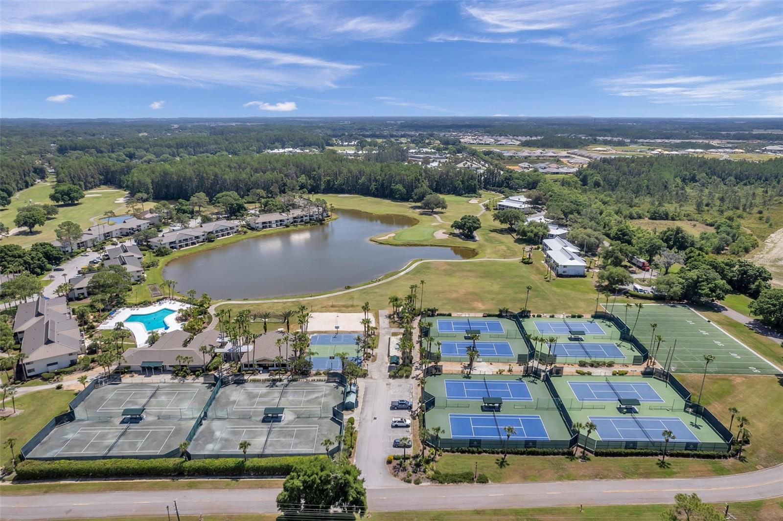 LAKESIDE TENNIS COURTS