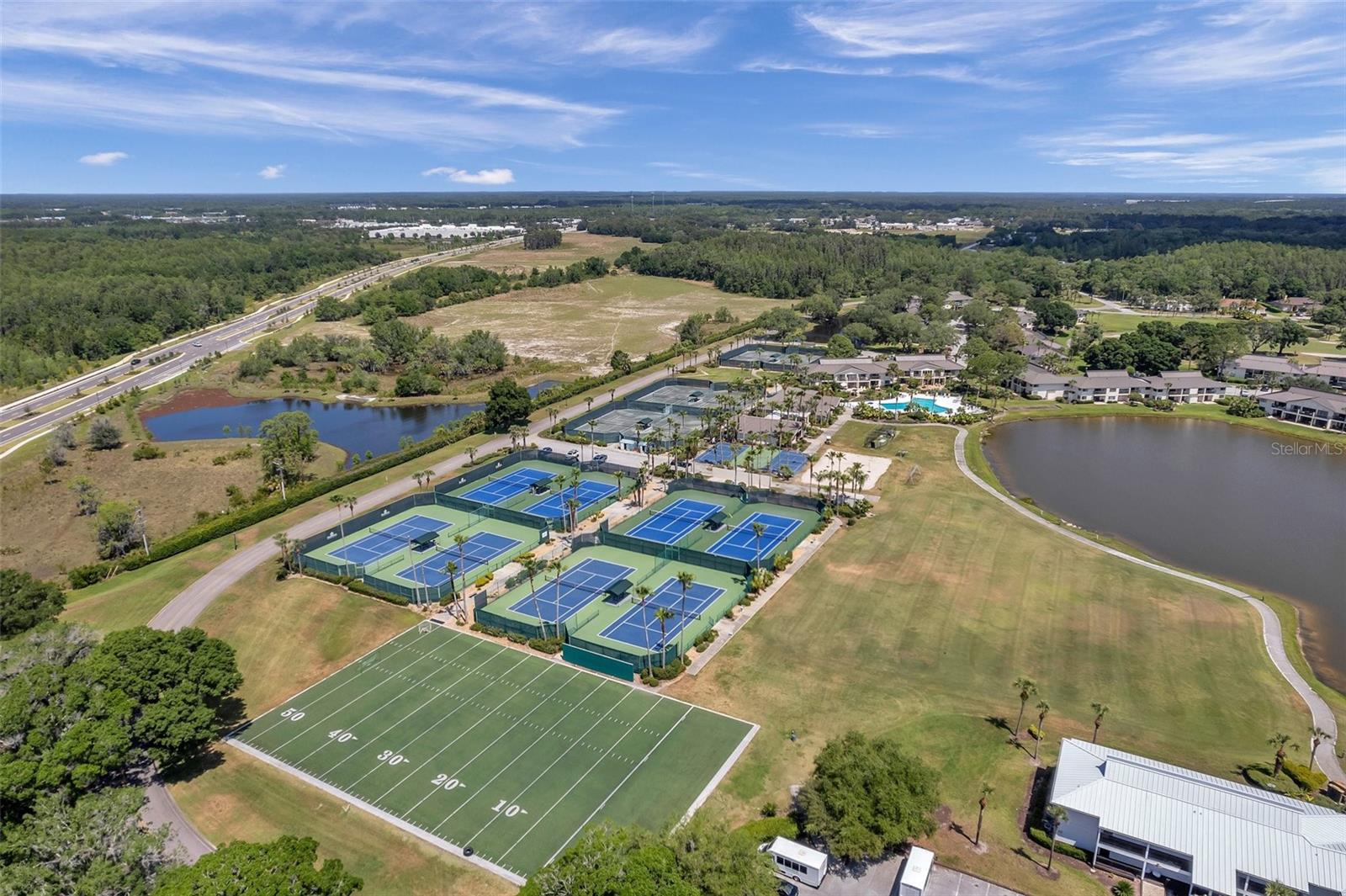 LAKESIDE TENNIS COURTS