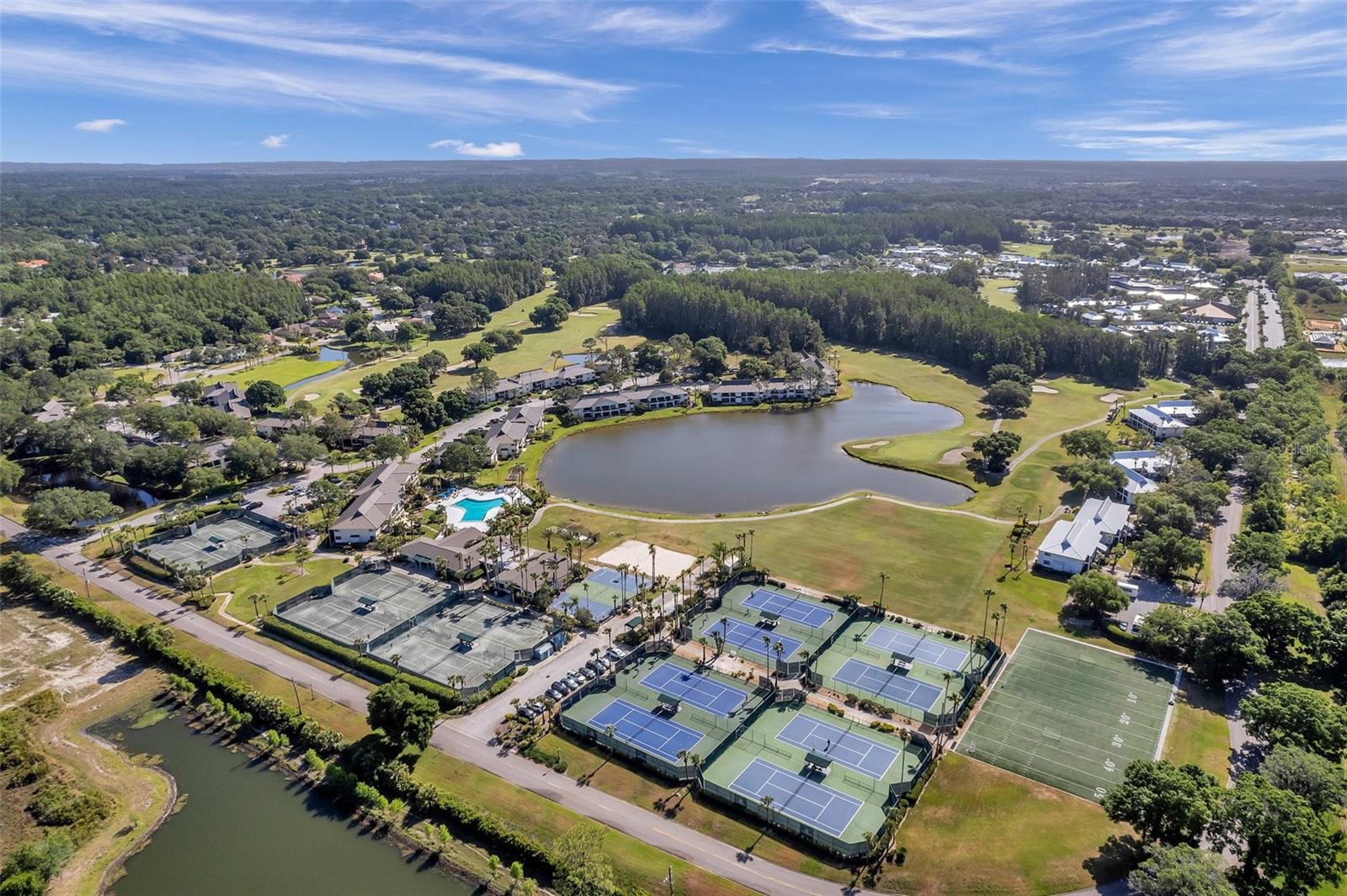 LAKESIDE TENNIS COURTS