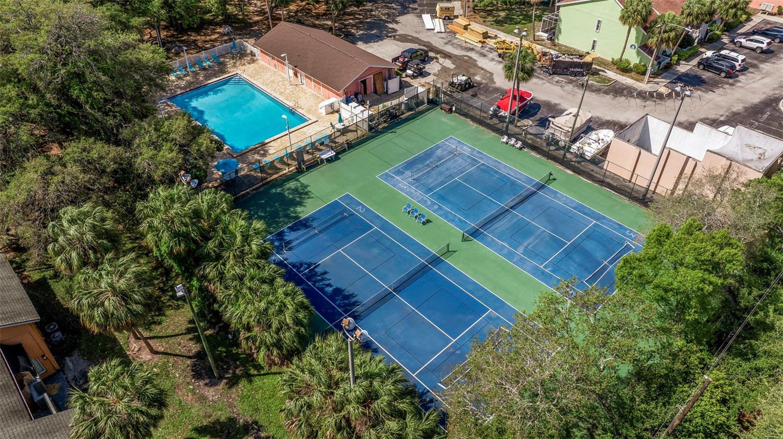 Pool 1/ Tennis Courts