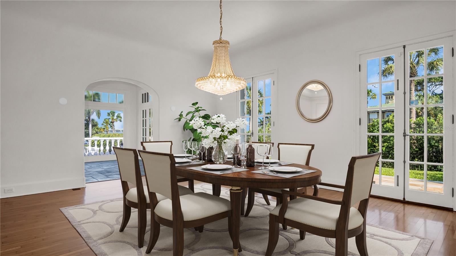VIRTUAL STAGED Dining Room