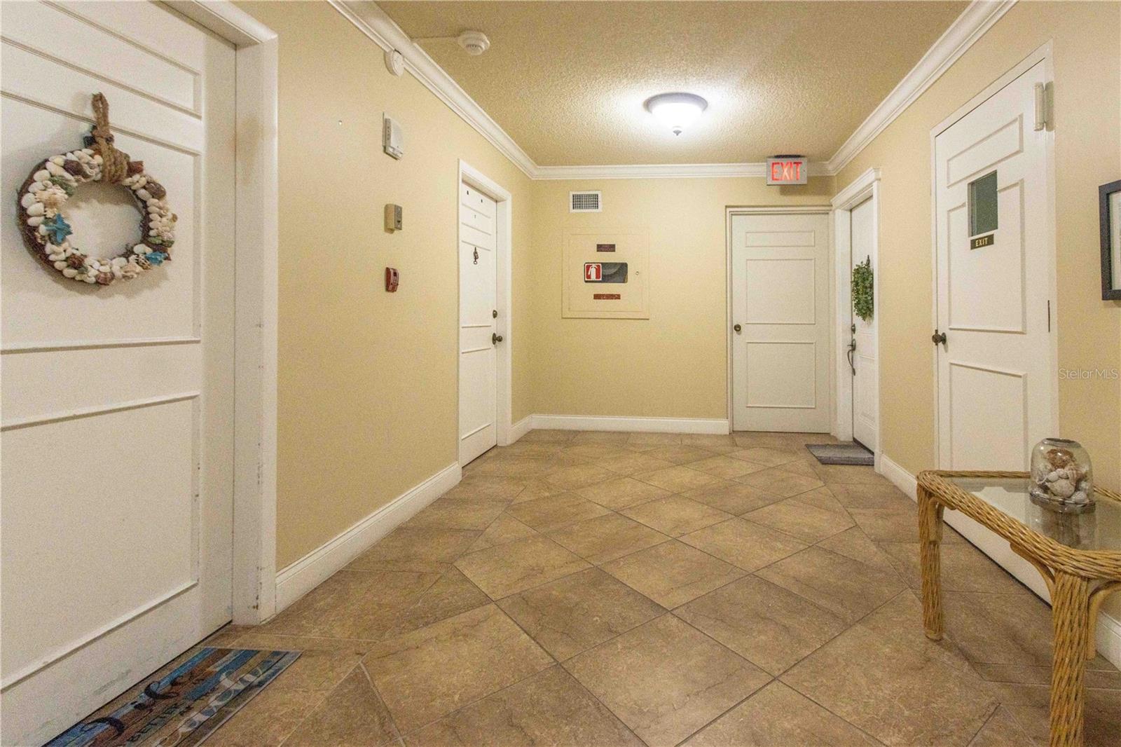 Four Unit Foyer