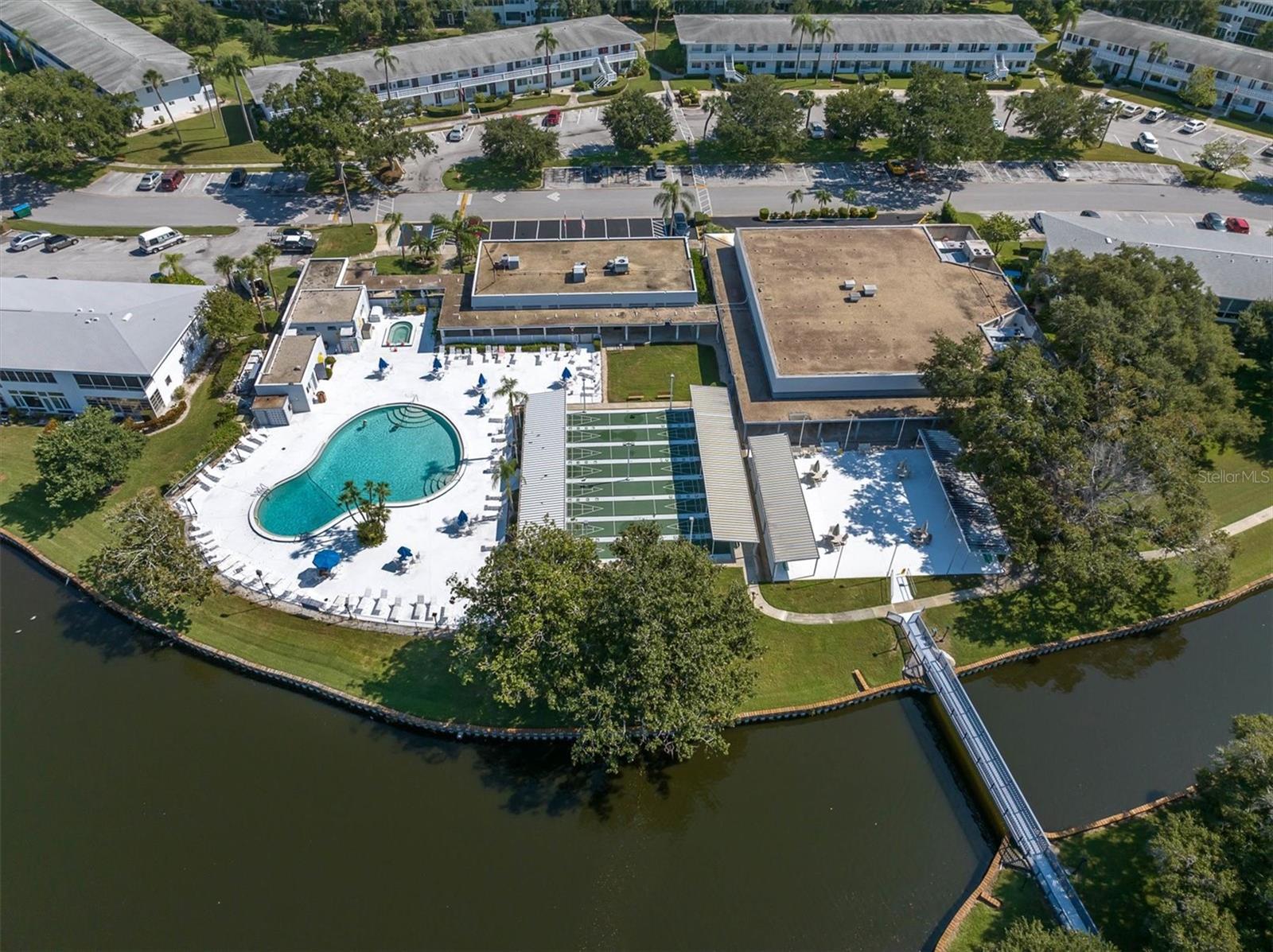 The Recreation Center at Seminole Gardens is right on the lake.