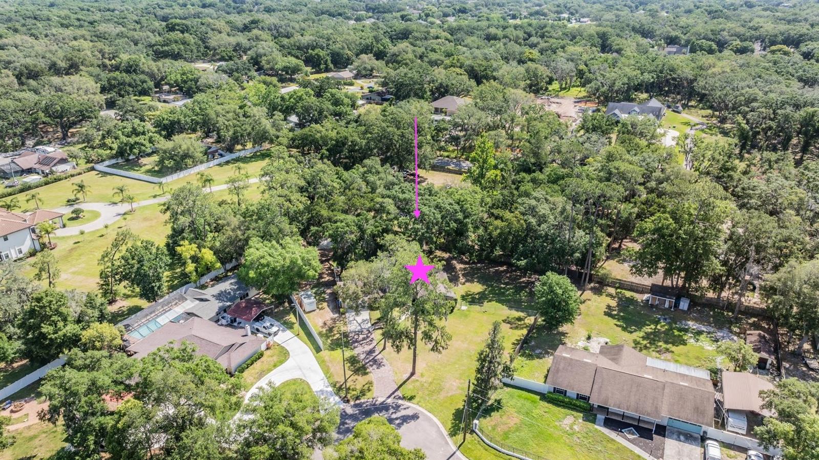 Lots of space to sprawl in the heart of Brandon, Fl