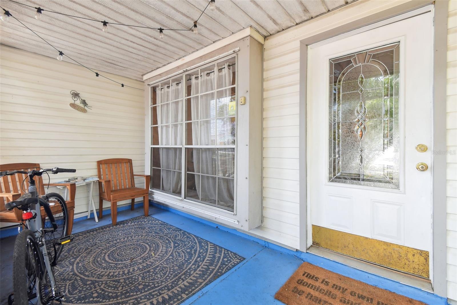 Screened in patio