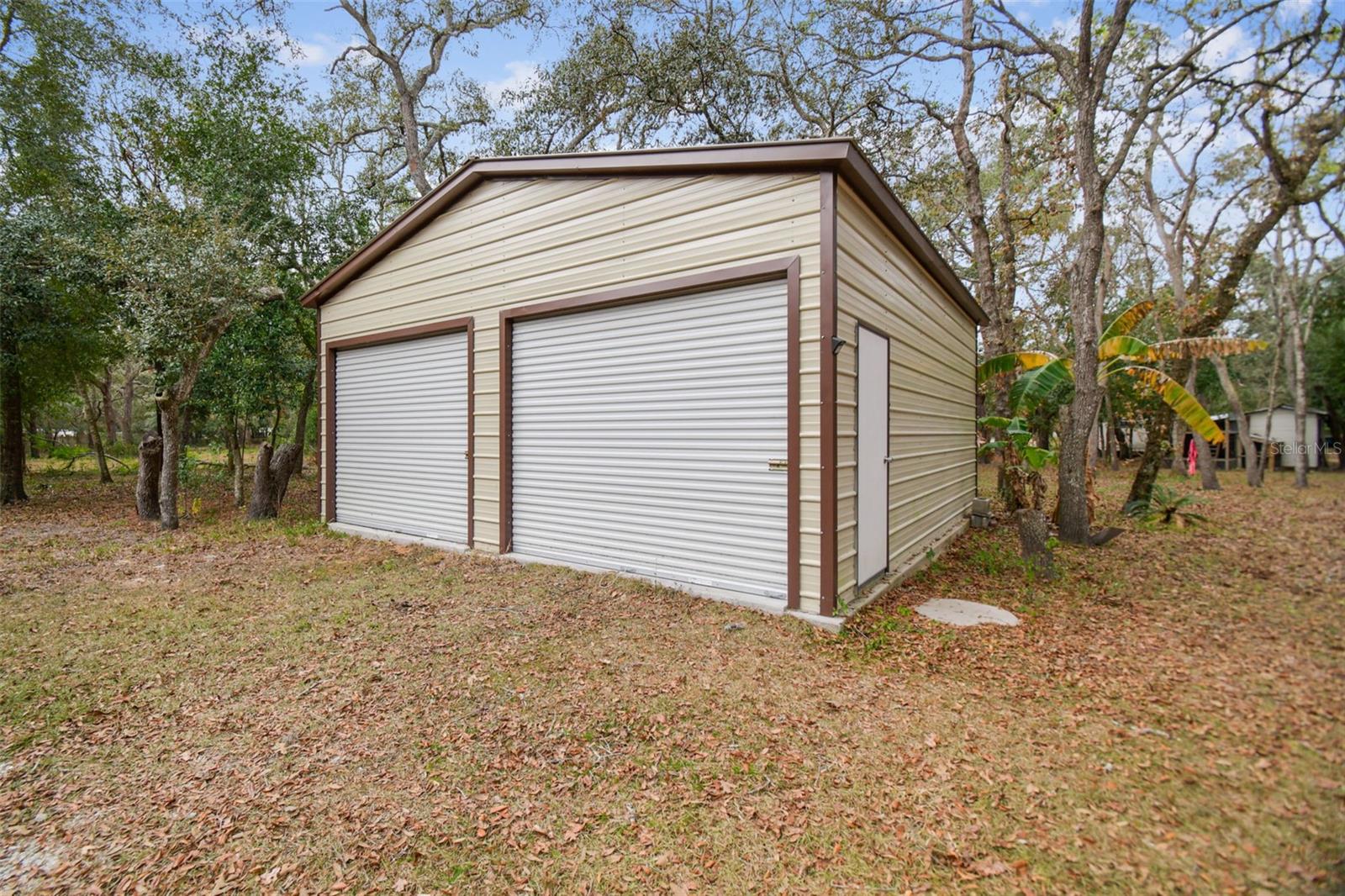 Garage/workshop