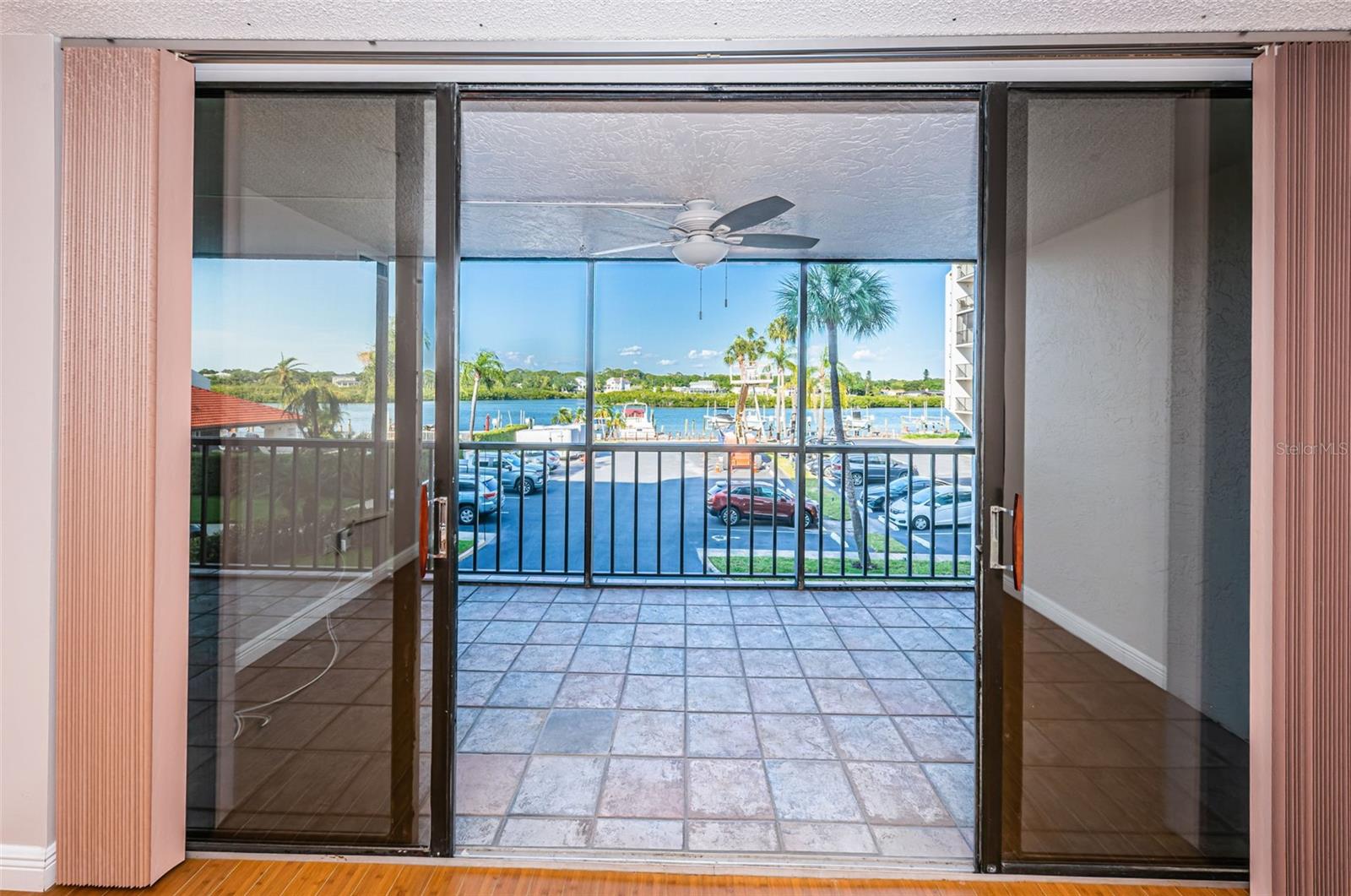 Step out onto the huge balcony overlooking the pool, boat slips and the Waterfront!