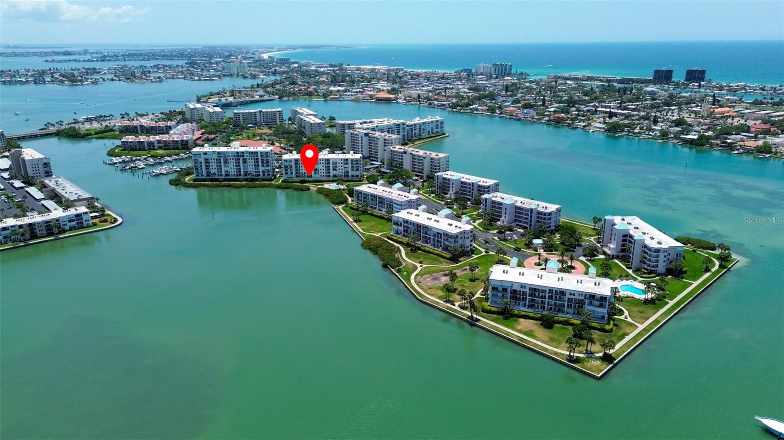 What a place to call home!  The Harbourside community is one of the best places to live!