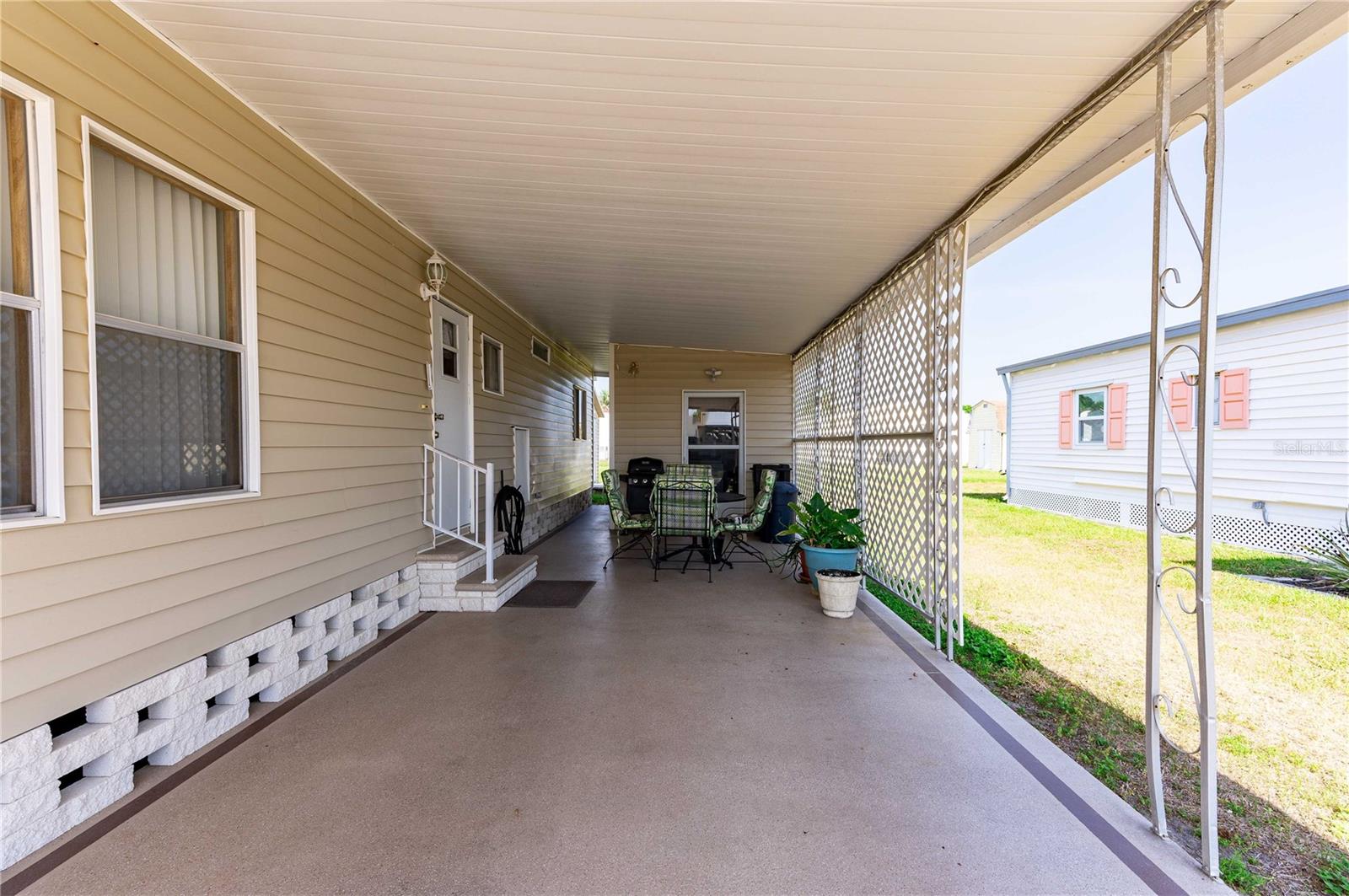 Painted driveway on this home.