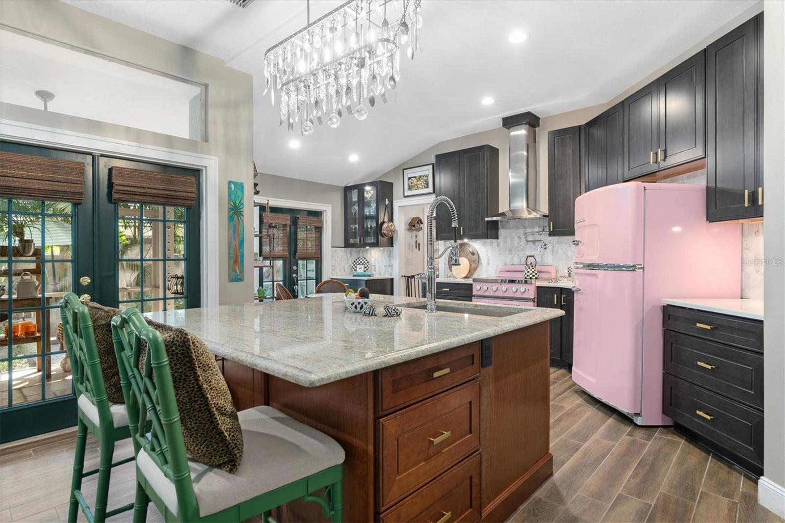 Kitchen, New pink retro applicances are negotiable, $10,000 appliance credit if you prefer