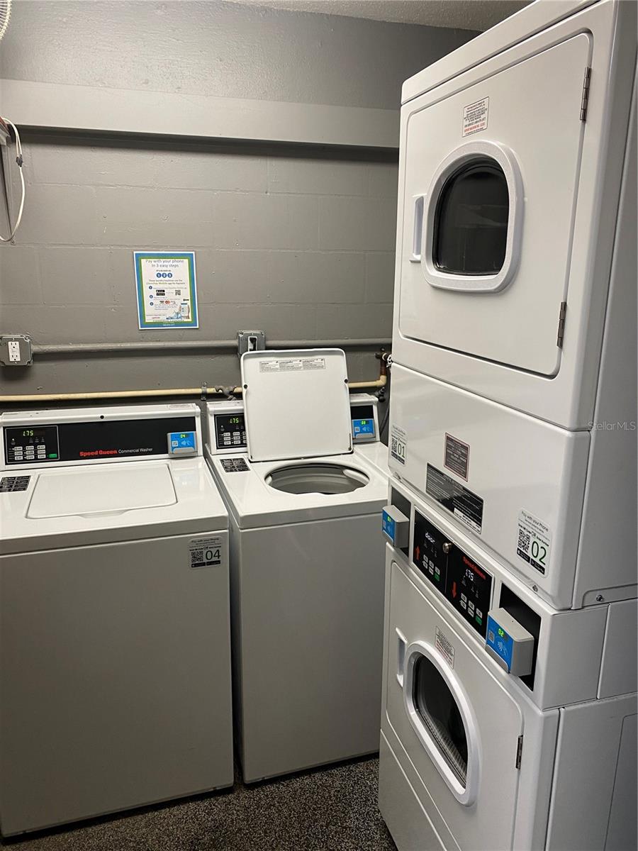 Laundry room in building