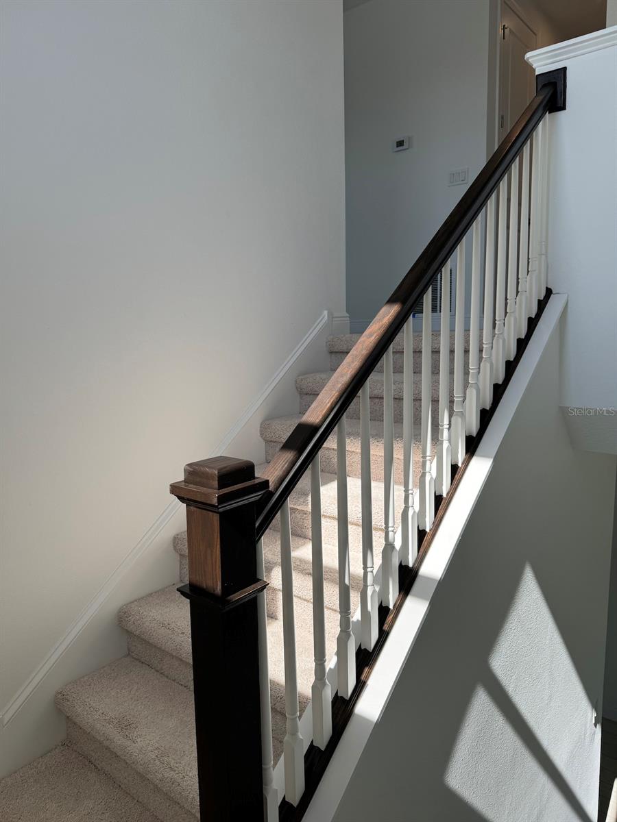Beautiful open spindle staircase