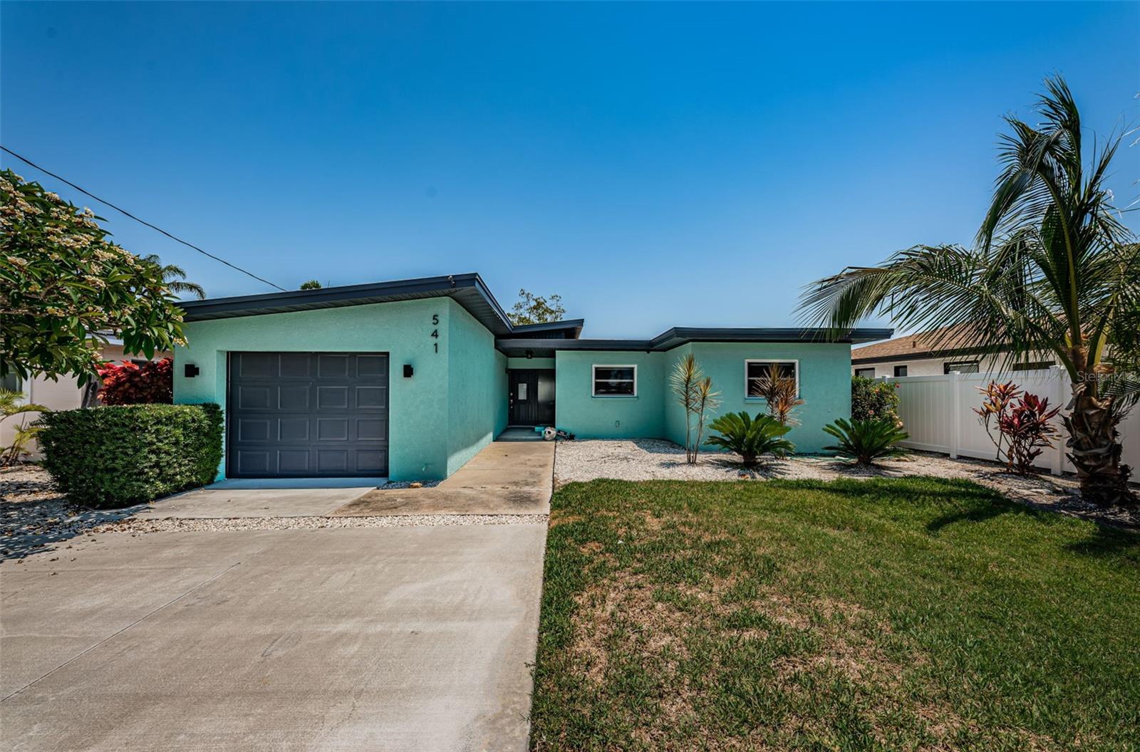 Front of home 3bd/2ba/1 car garage