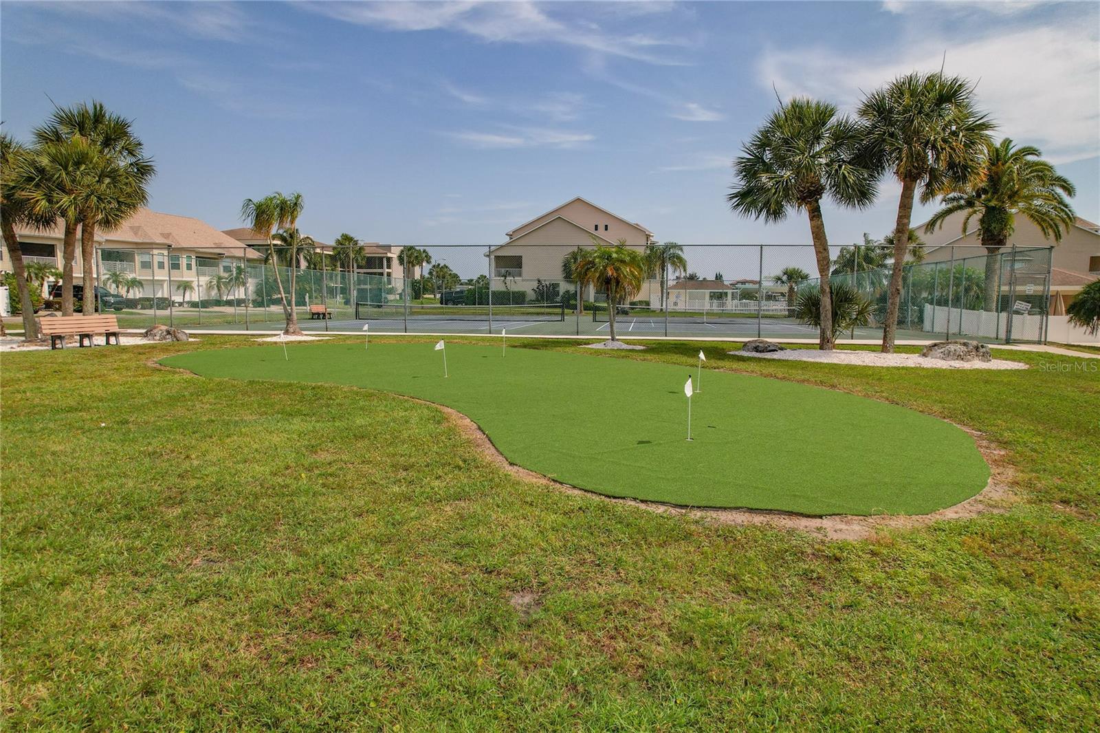 Club House Putting Green