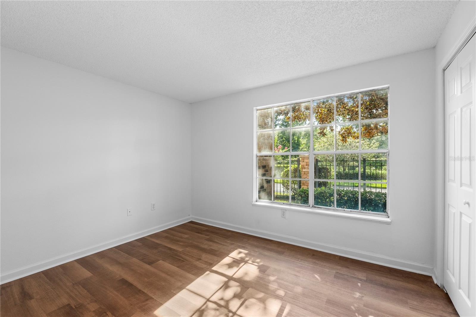 2nd Bedroom with new laminate flooring