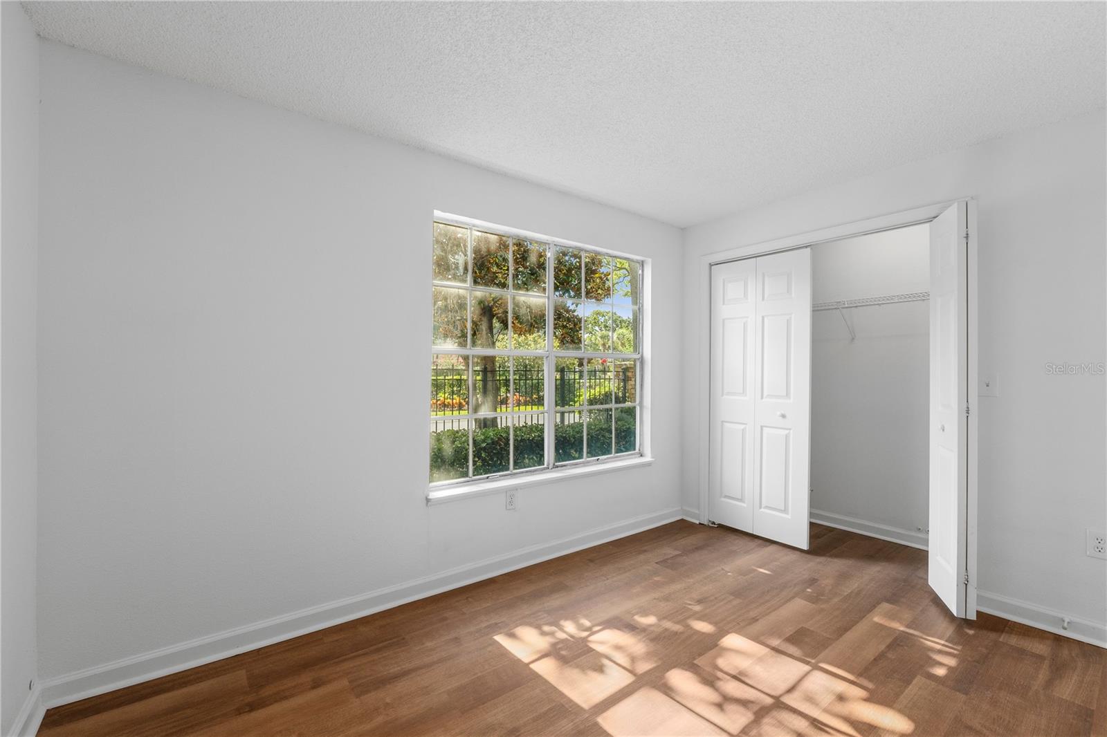 Bright and Sunny 2nd Bedroom