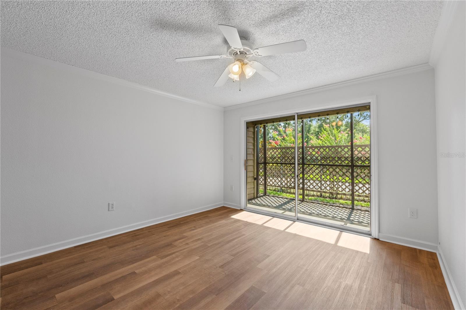 Bright and sunny Living room area