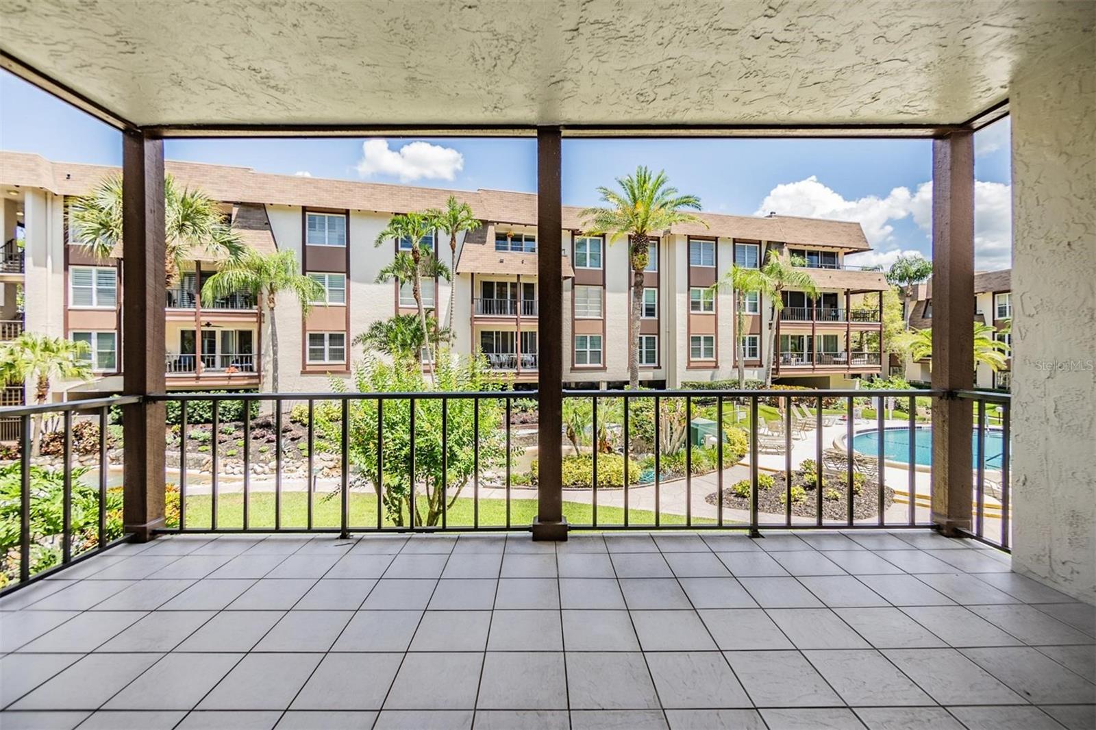 Huge Balcony off the living Room