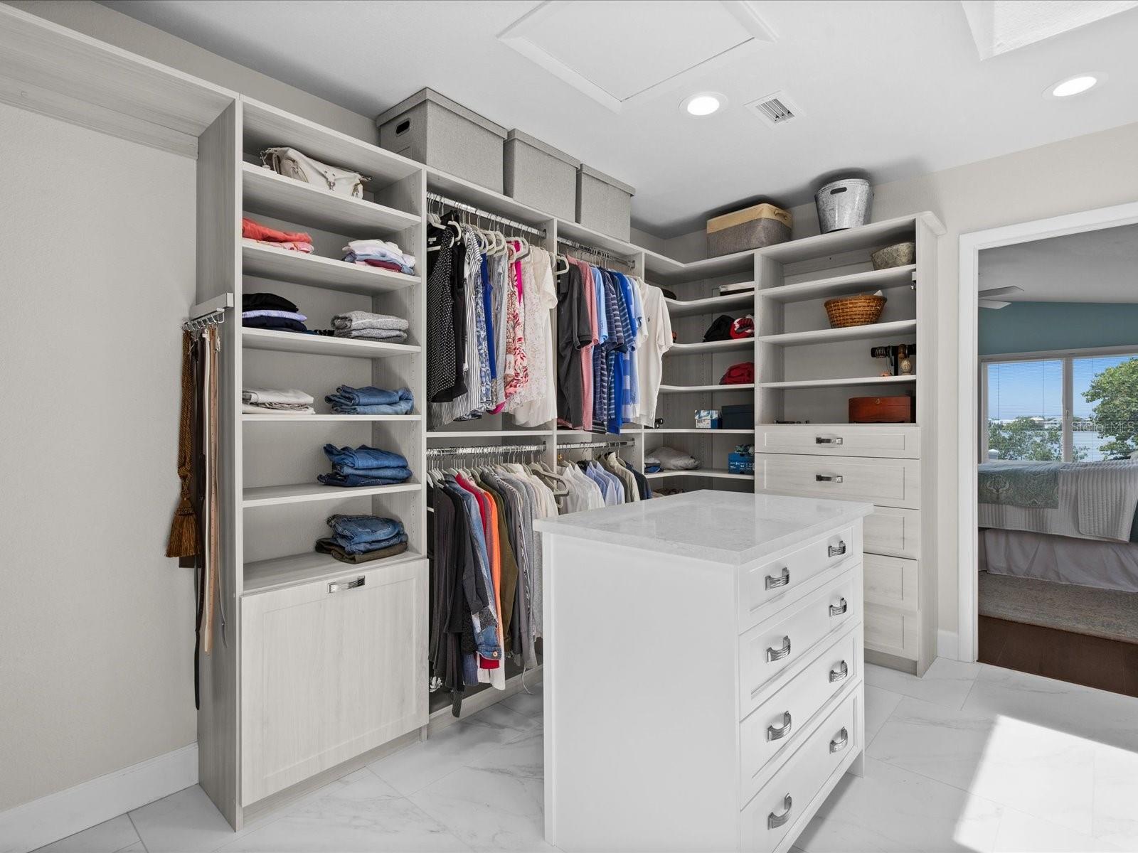 MASTER CLOSET