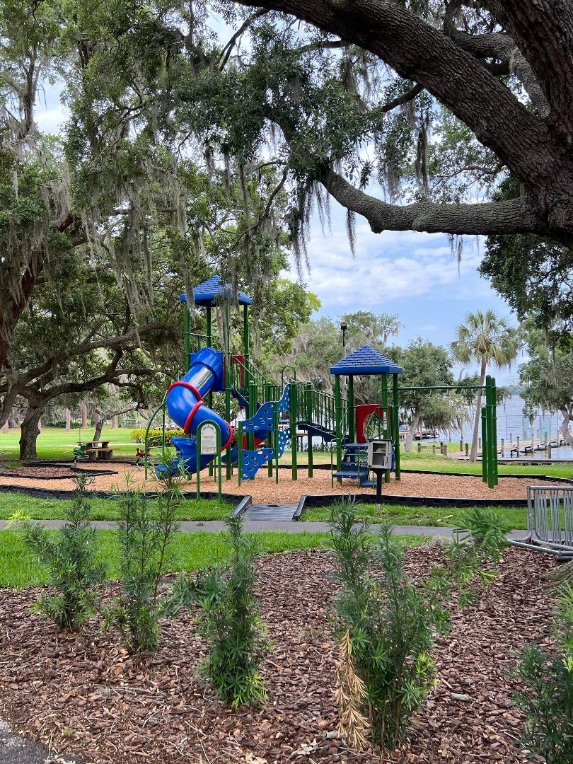 Play ground and park in the neighborhood.