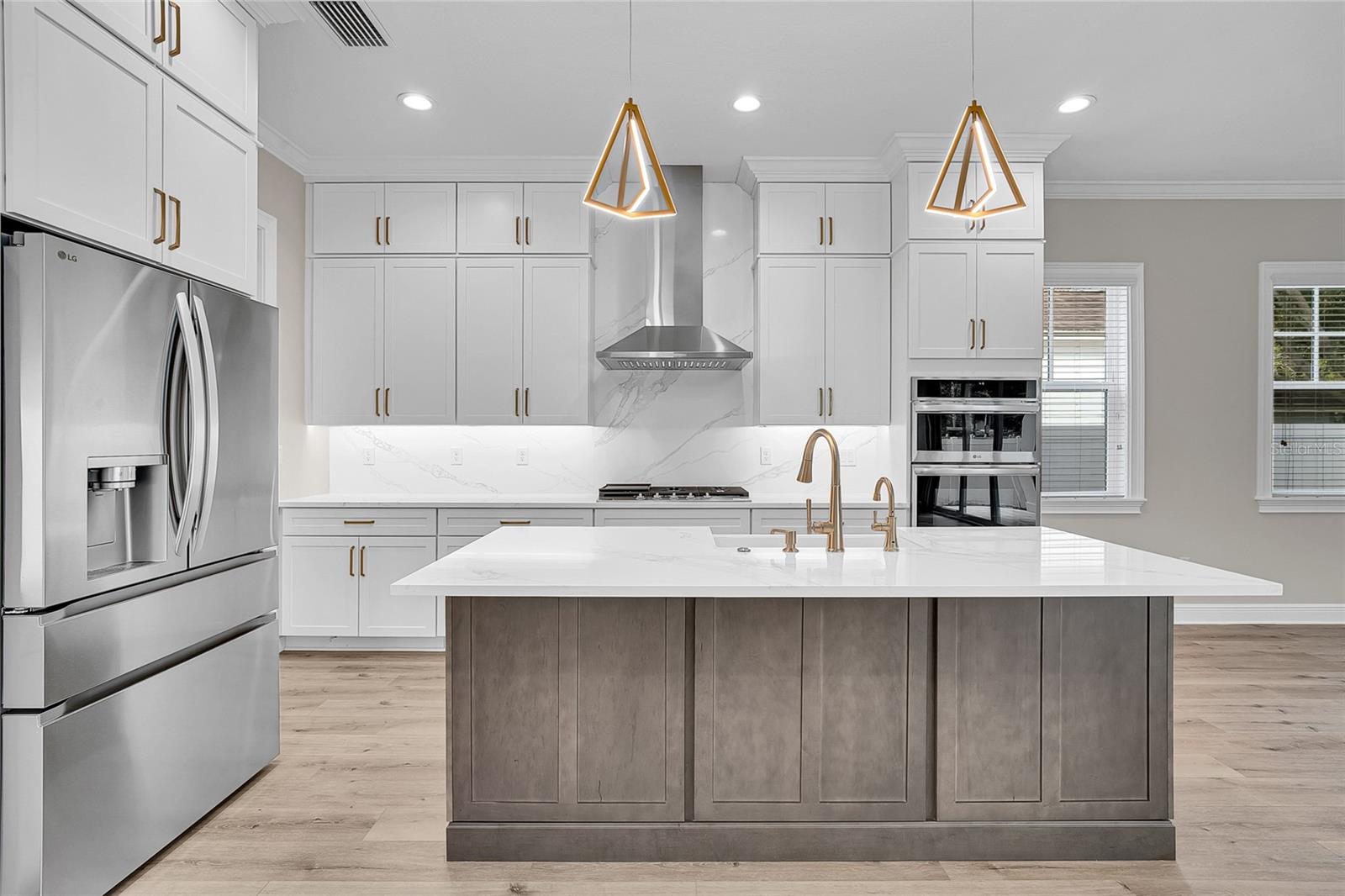 MODER KITCHEN VIEW 2
