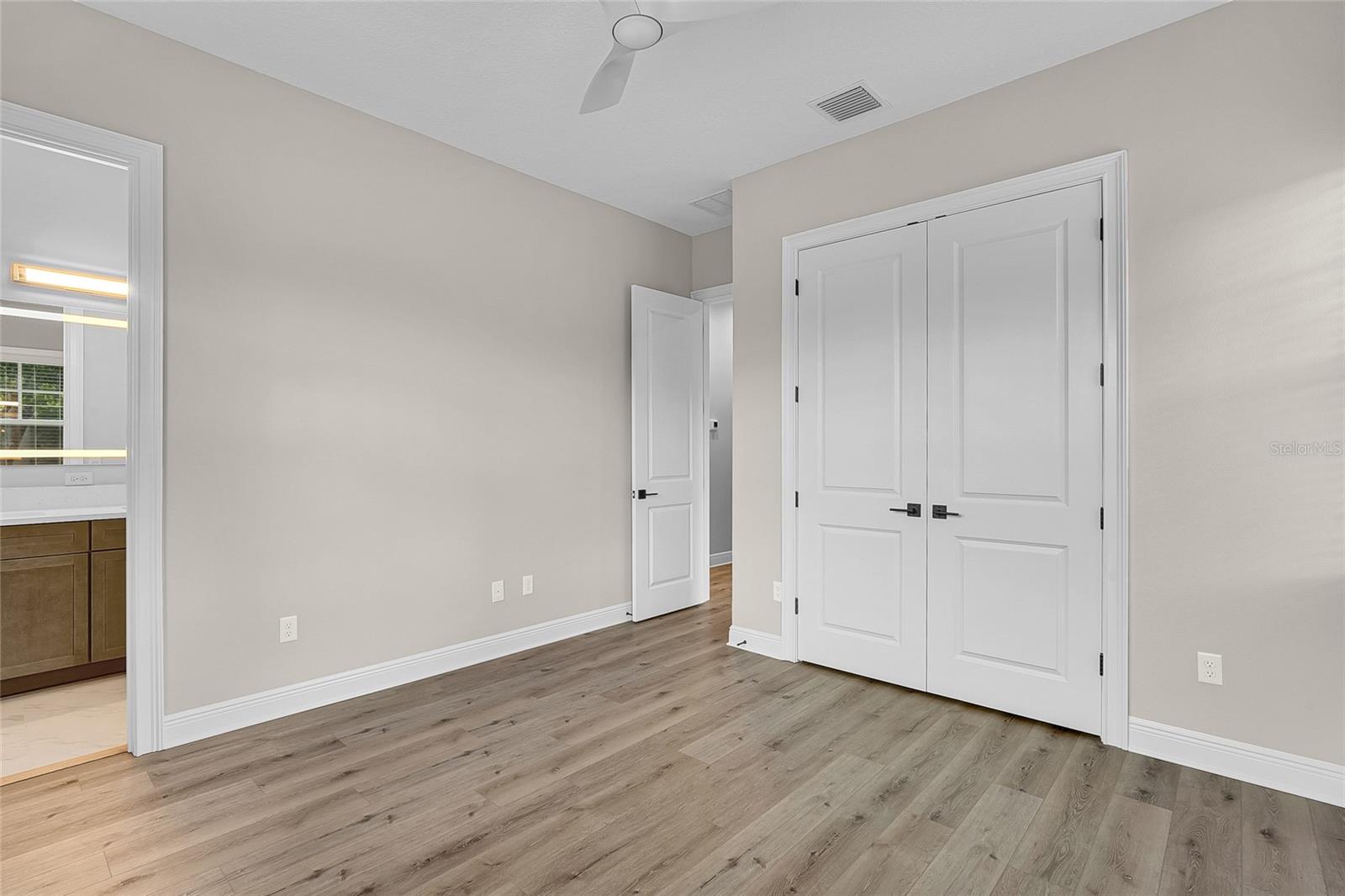 UPSTAIRS BEDROOM 1