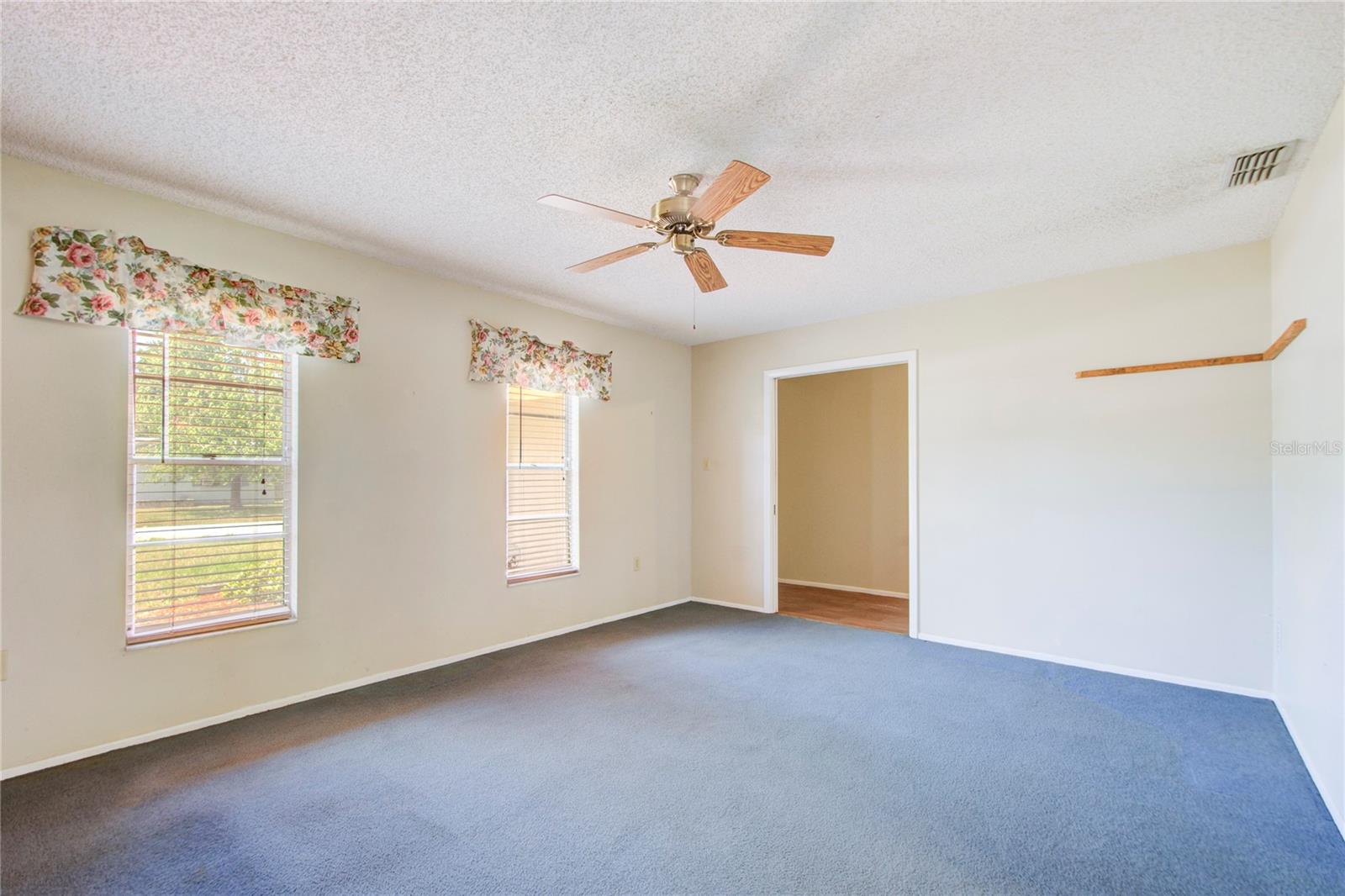 Formal Livingroom