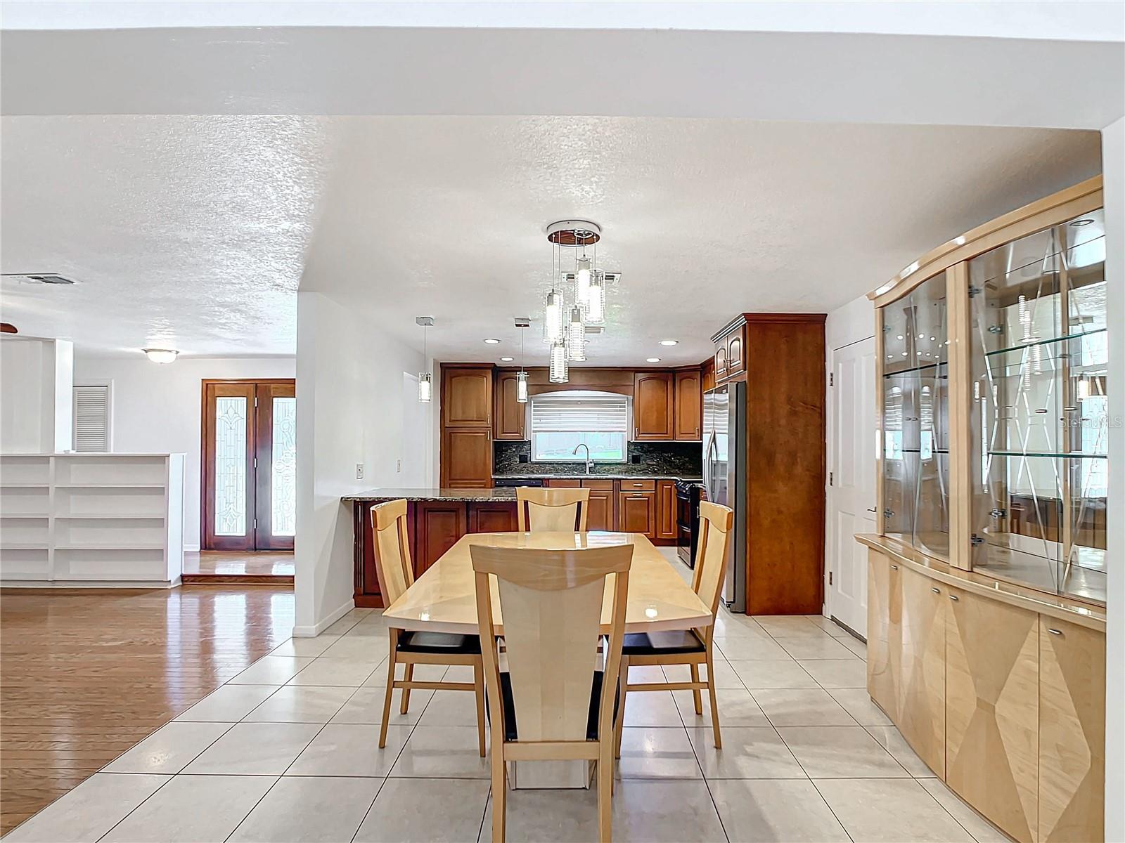 Vritually staged family room