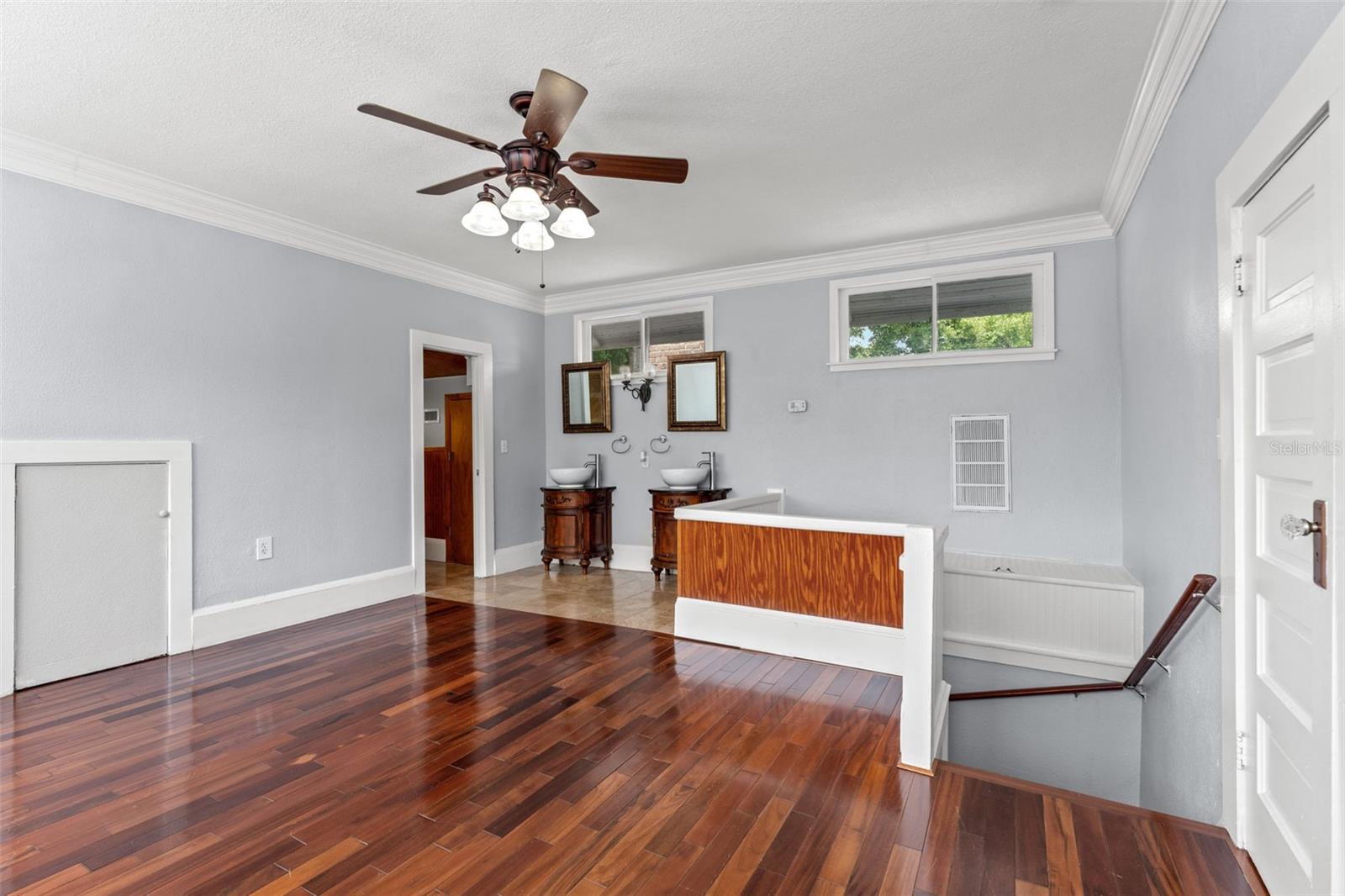 Upstairs main bedroom