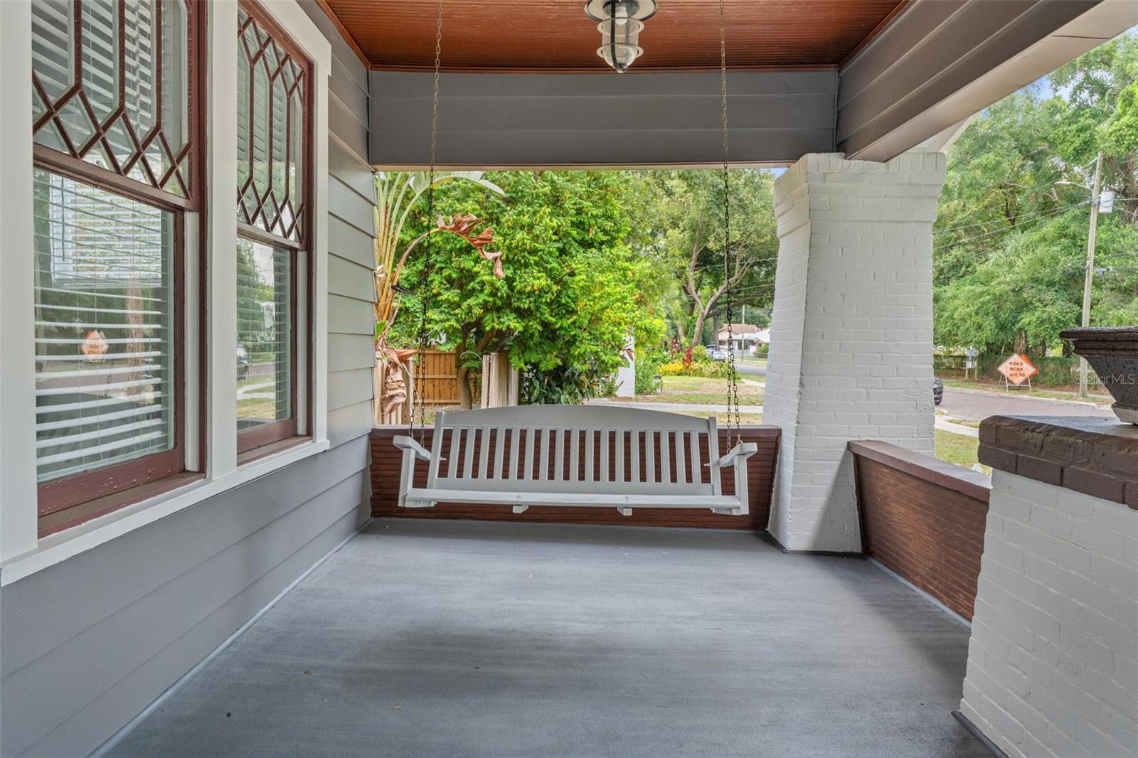 Dual porch swings