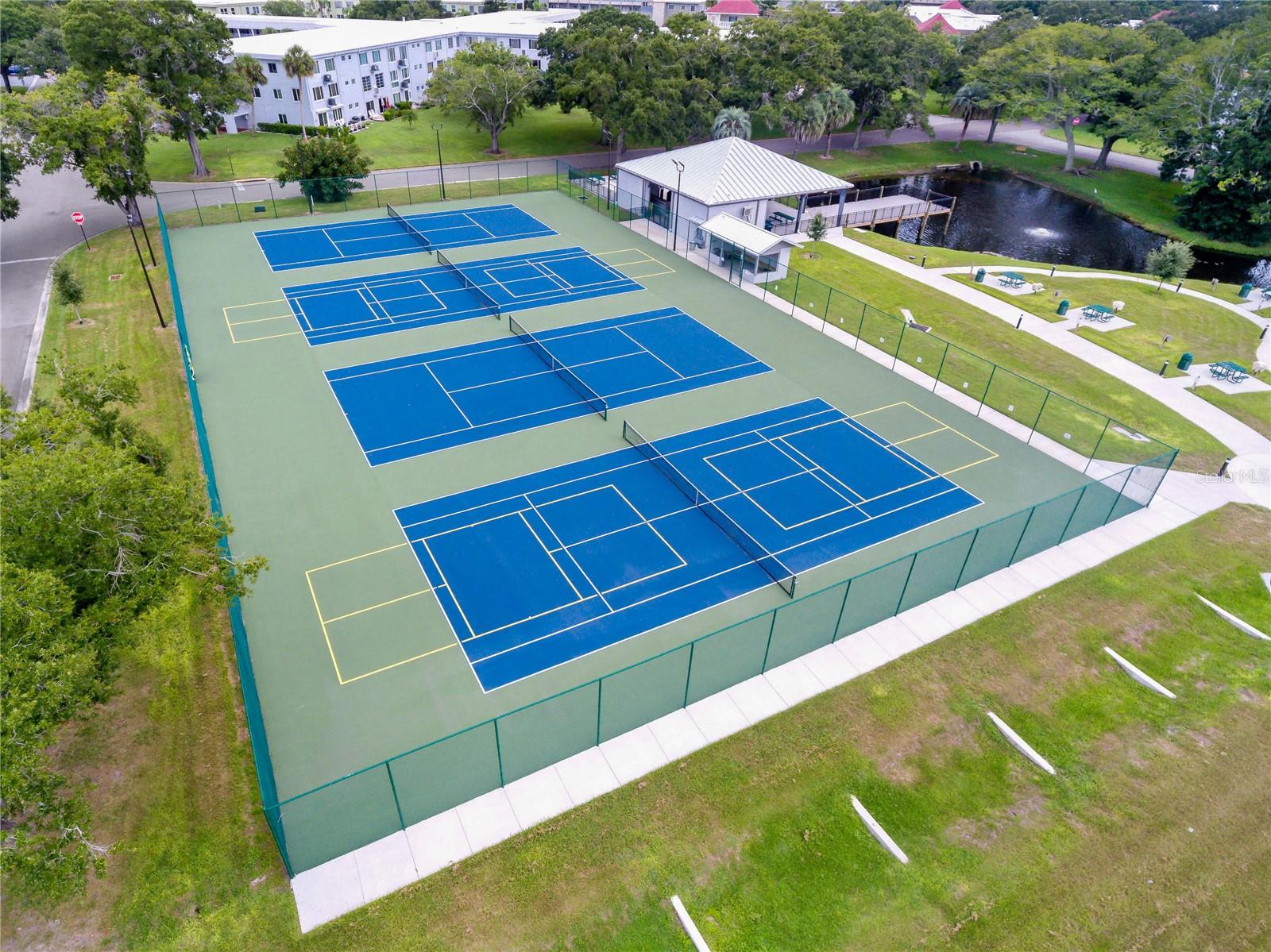 Tennis & Pickle Ball Courts