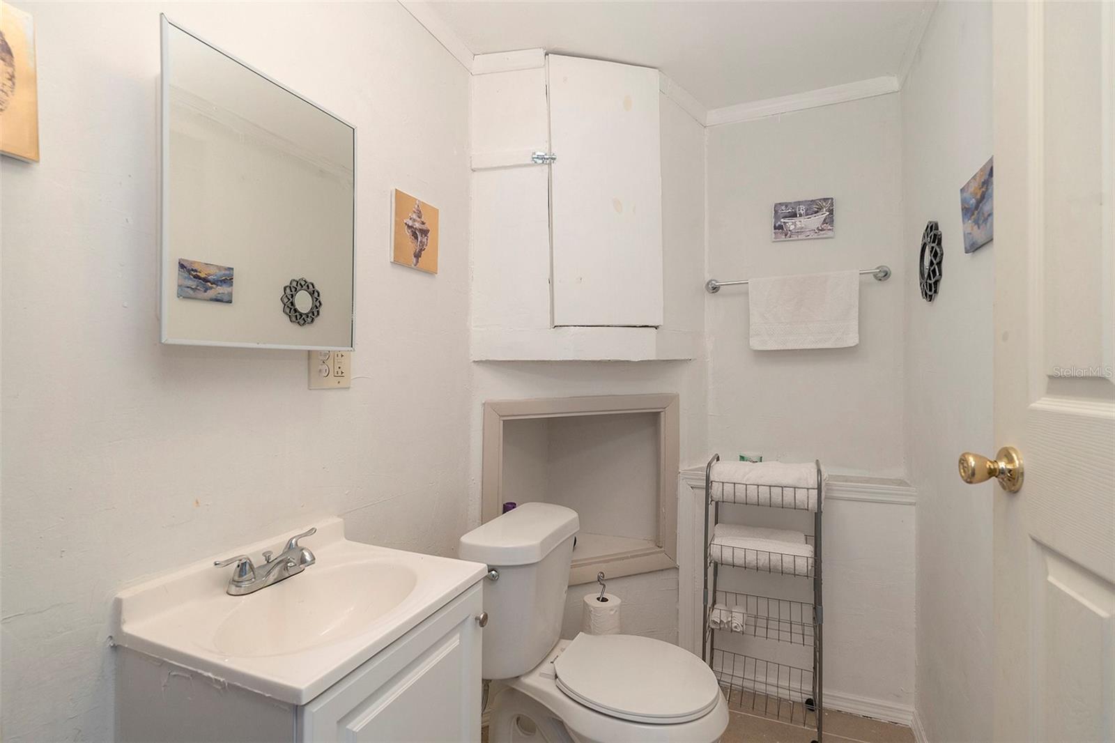 In-law studio bathroom