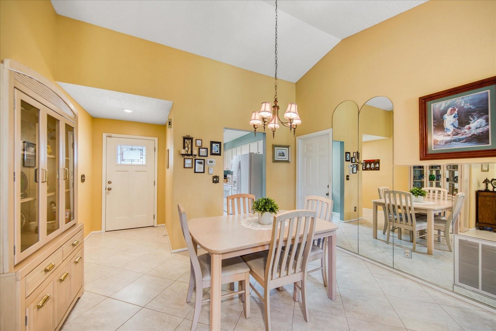 Foyer entry & updated tile floor~