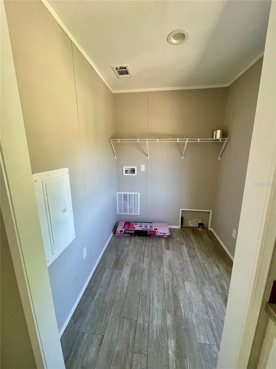 T3528689