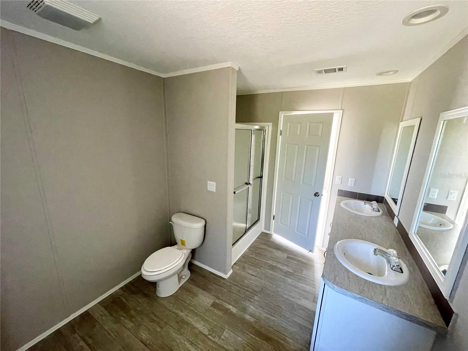 T3528689