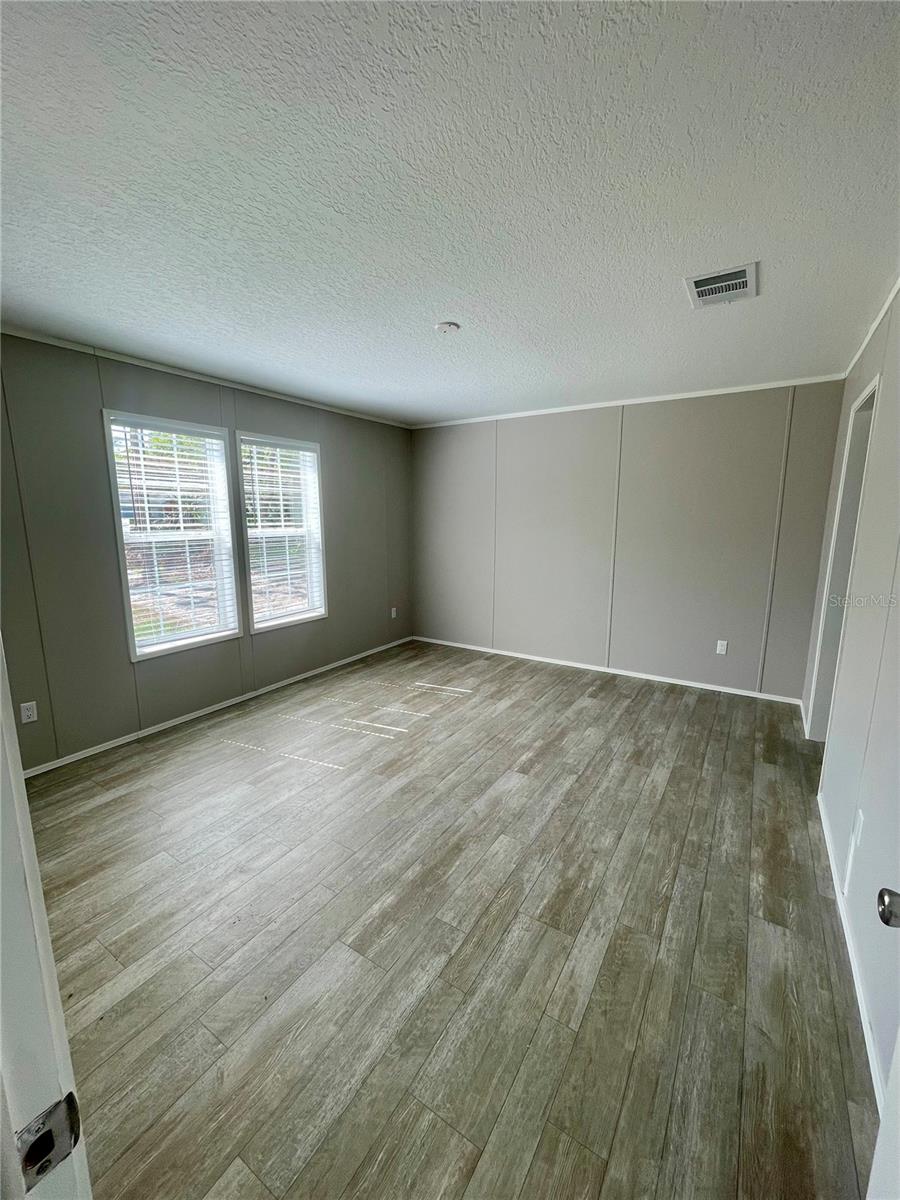 T3528689