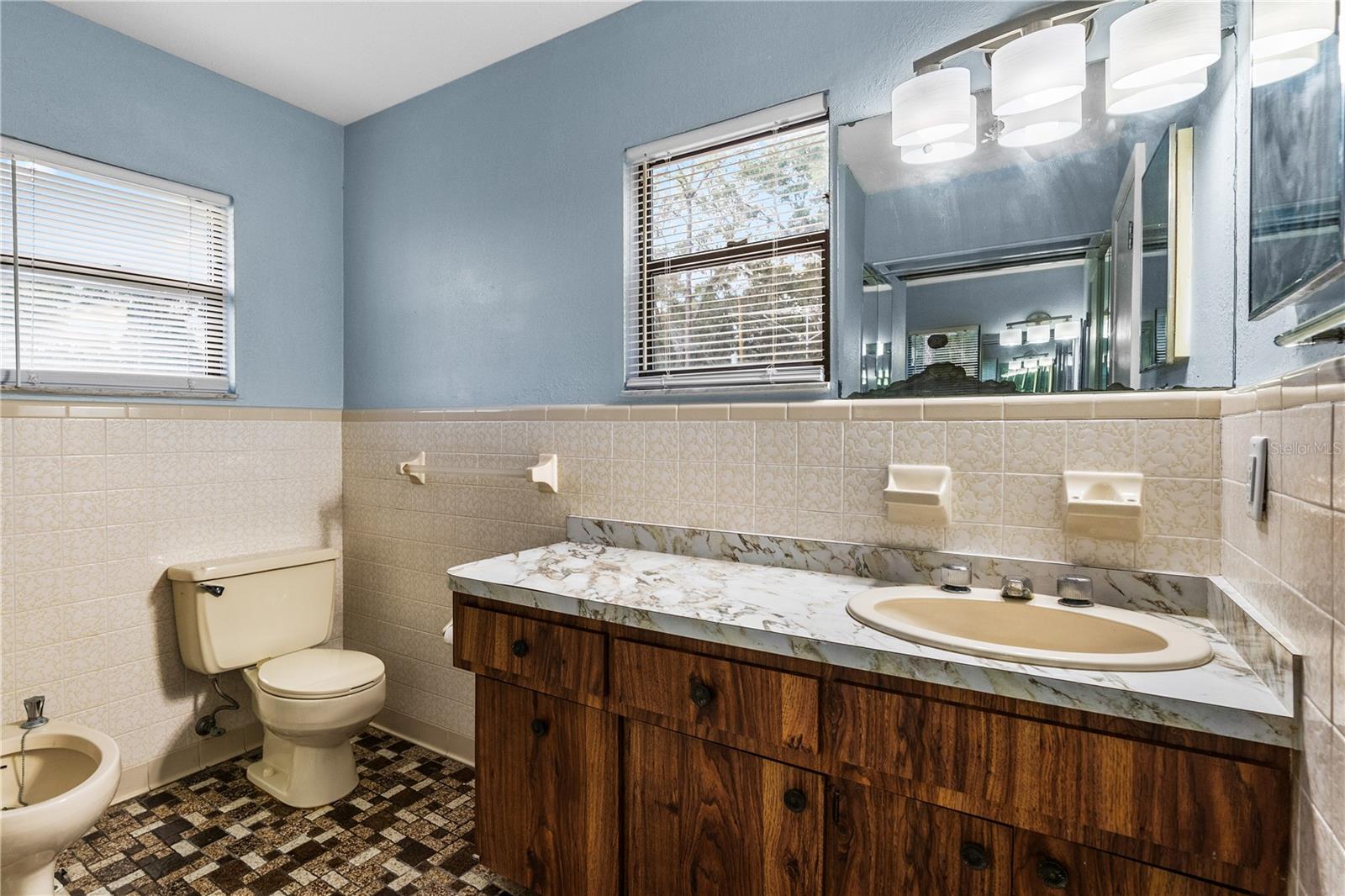 Upstairs bathroom