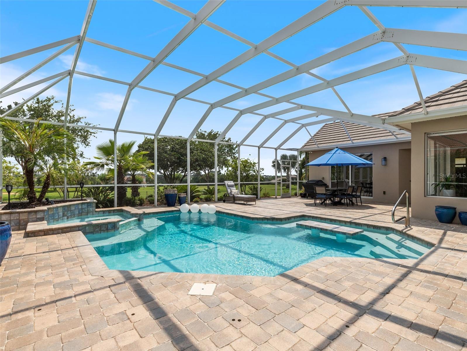 T3528890