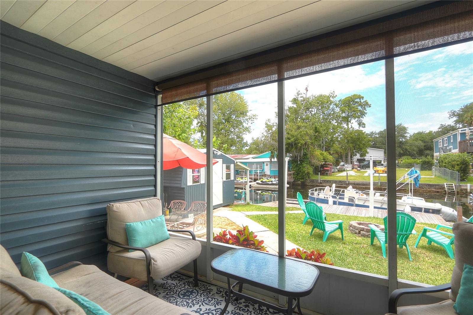 Spacious screened-in patio