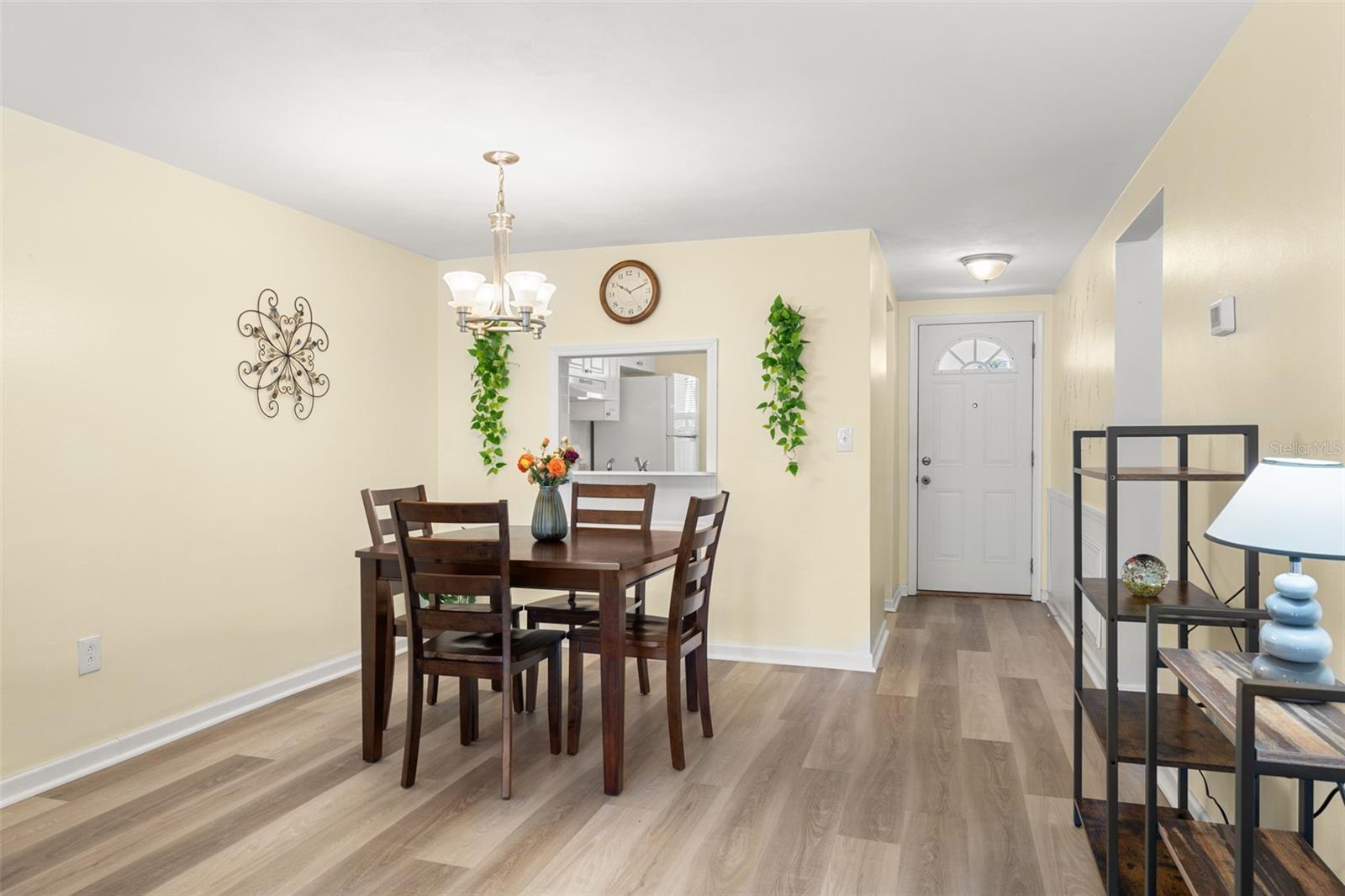 View toward the kitchen and front entry