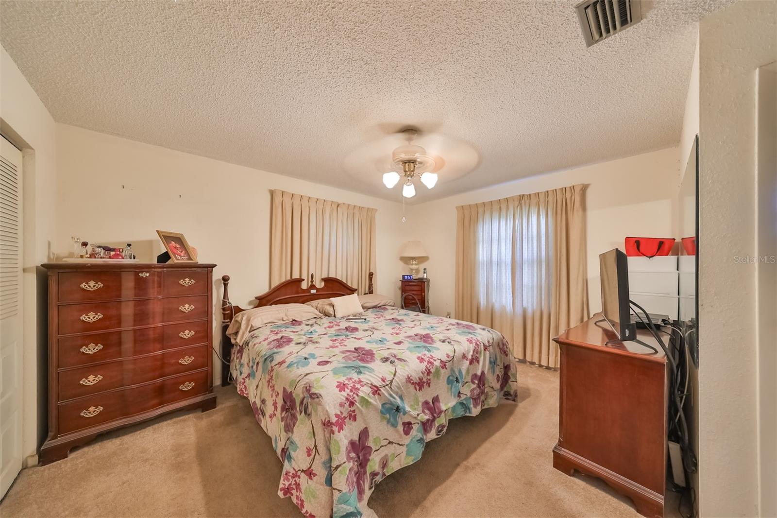 T3529158