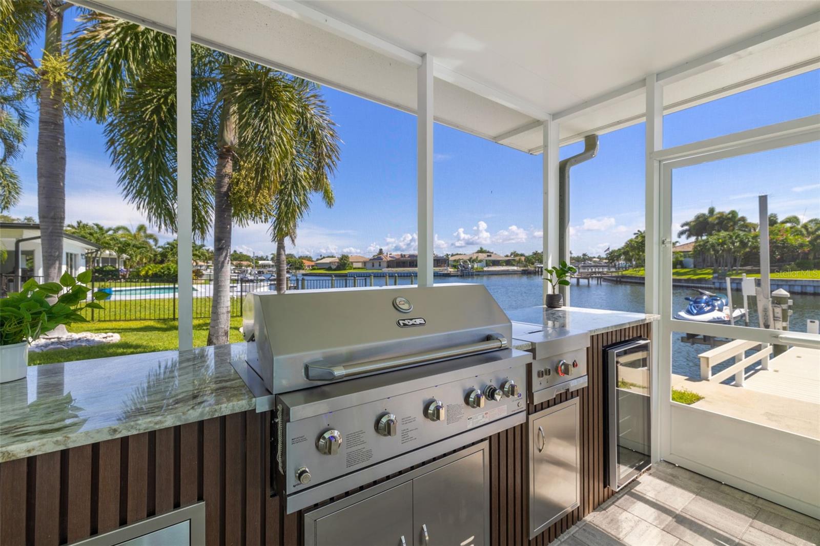 Outdoor Kitchen